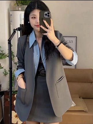 316时尚套装V领西服套装长袖2025秋季女装新款时尚显瘦休闲两件套#高级感穿搭 #日常通勤穿搭 #收腰显瘦 #职场穿搭 #通勤搭配