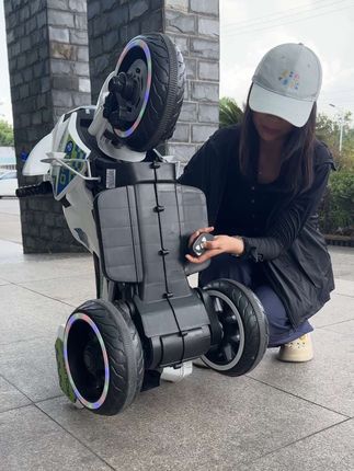 儿子的三轮大警车,2到6岁都能玩,酷酷外观造型,开出门帅呆了#童车 #儿童电动车 #儿童摩托车 #童车礼物