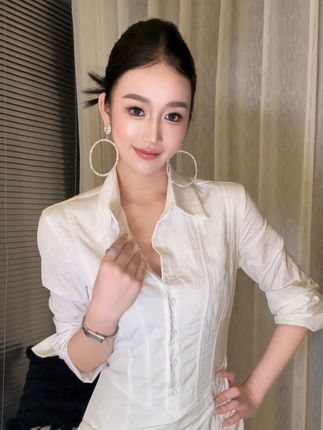 闺蜜 别再戴你那未成年耳环了 跟我一起加入气质大女人的圈子#耳环 #时尚单品 #耳饰 #高级感 #气质女人