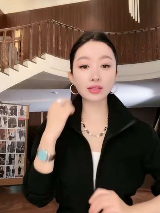 #高级感穿搭 #杨圣坤 #穿出高级感 #优雅气质 杨圣坤2025秋季新品立领休闲外套分割镰刀裤套装两件套
