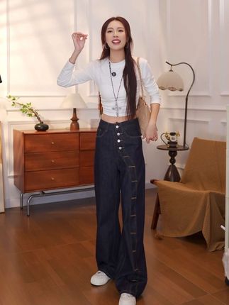 喜绚时髦设计感直筒牛仔裤女春秋季2025新款网红辣妹潮流阔腿裤子#设计感牛仔裤 #辣妹穿搭 #潮流牛仔裤 #街头风牛仔裤 #设计师款牛仔裤