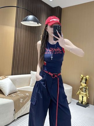 DA8838 字母拼接露腰吊带背心 夏季显瘦时尚休闲性感吊带背心女