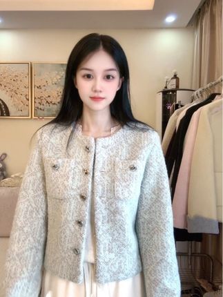 50羊毛小香风外套,面料舒适柔软暖和,两位数哈#慵懒风穿搭 #女装穿搭 #小个子穿搭 #秋冬穿搭 #小香风外套穿搭