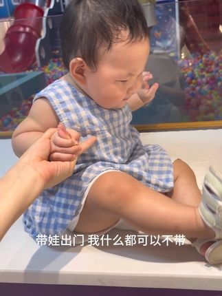 这个便携式的烧水壶带娃出门必备 随时随地冲奶 太方便了#人类幼崽成长记 #日常生活 #养娃日常#大宇烧水壶