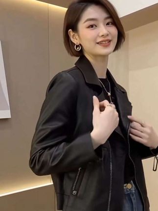 #皮衣外套#女2025今年流行短款皮夹克#欧货爆款休闲酷辣车机黑色外套#外套穿搭 #气质范