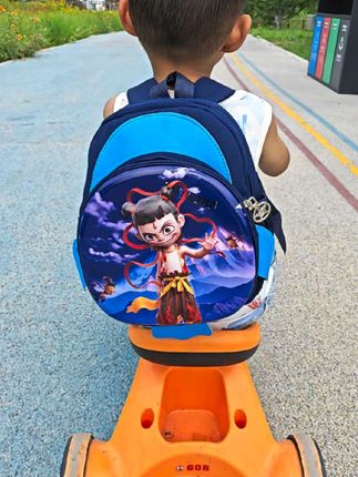 1-3岁哪吒双肩包 3-6幼儿园书包 新款哪吒儿童包出游旅行研学双肩包 哪吒小书包 入园小书包 儿童外出小背包 背上我心爱的小书包 萌娃书包 宝宝小书包幼儿园#哪吒小书包 #入园书包 #萌娃书包 #儿童外出小背包 #背上我心爱的小书包