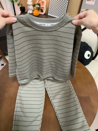 洋气又实穿的家居服,还是经典的条纹款式,男女宝都能穿#儿童家居服 #面料舒适透气 #春秋新款 #家居服套装 #秋款家居服