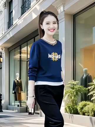 #女装穿搭 #春秋穿搭 #减龄显瘦穿搭 #谁穿谁漂亮 #气质穿搭