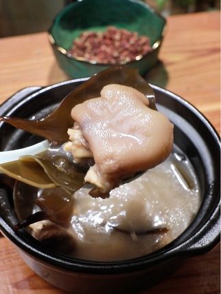 这样做的海带排骨汤鲜甜好喝,软糯入味,孩子每次能喝好几碗#海带头 #美食 #中国海带之乡霞浦