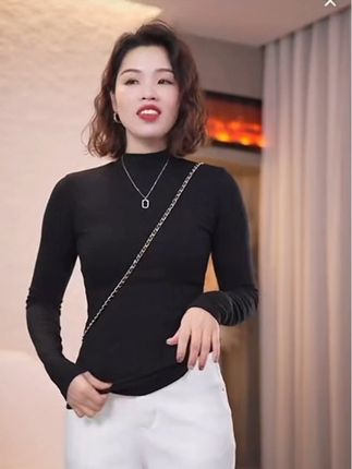 秋装女款爆款2025新款打底衫女半高领长袖百搭t恤洋气修身上衣女#穿出高级感 #百搭显瘦 #百搭上衣 #气质显瘦穿搭