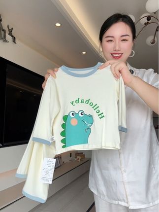 超凉快的莫代尔小套装!上身吸汗又透气,孩子穿着舒服又凉快,不管是居家睡觉还是下楼玩都太实穿了,品质嘎嘎好#宝宝睡衣 #萌娃穿搭 #高品质童装 #儿童家居服