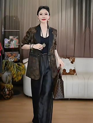 #新中式穿搭 #优雅气质女人味十足 #面料柔软舒适谁穿谁好看 #洋气减龄套装推荐 #穿出自己的风格