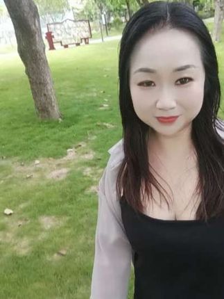 我在等你😂#微胖女生