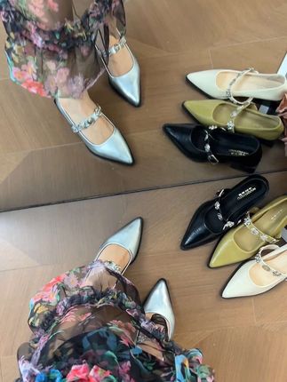 #穿出高级感 #高跟鞋款式不累脚 #美鞋穿搭 #仙女鞋 #时尚美鞋