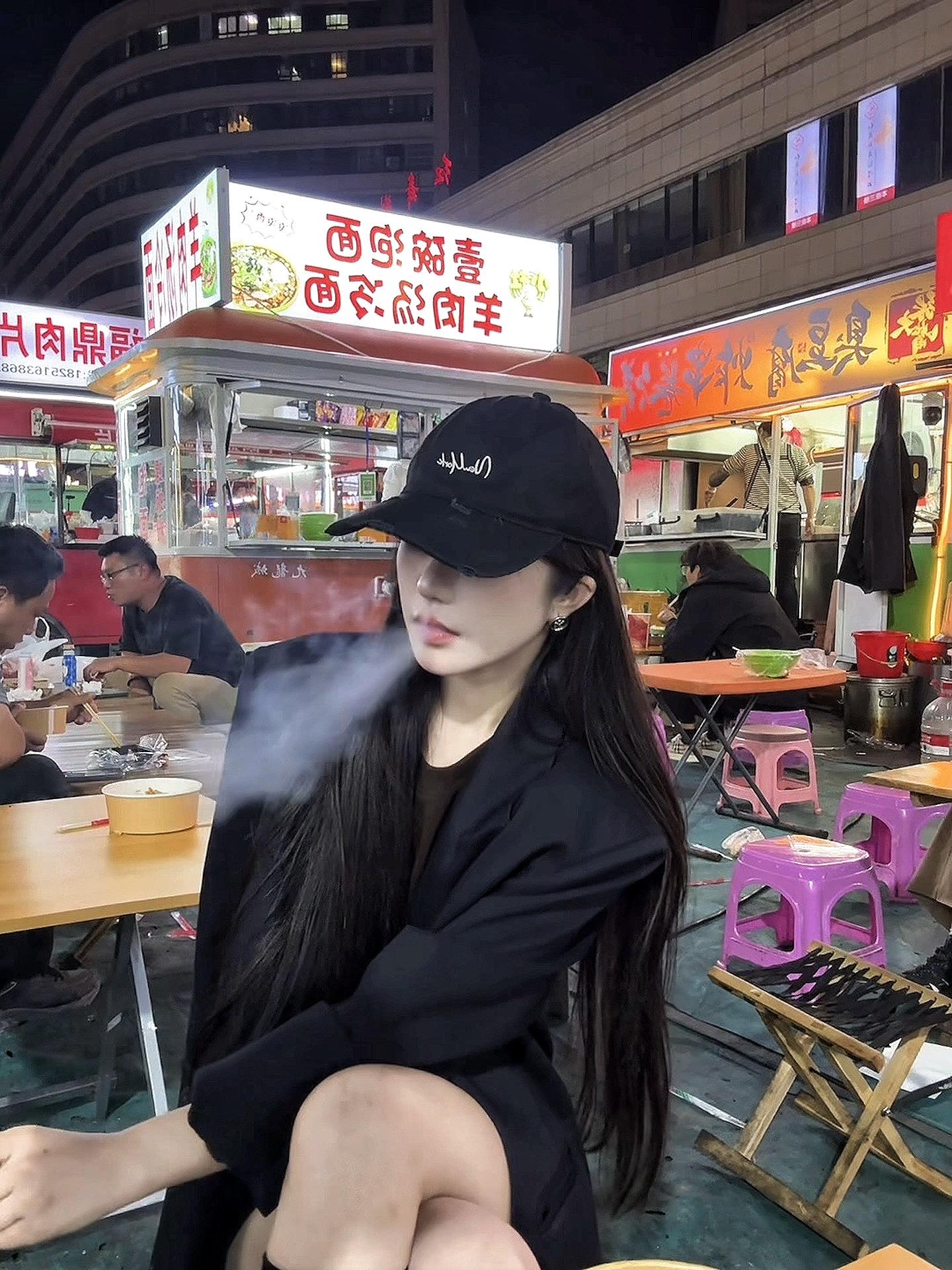 祝我薄情寡义、唯利是图,祝我不在心软,不在恋旧,祝我贪财好色,永无遗憾.