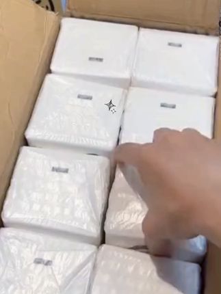 20大包巨无霸加厚卫生纸面巾纸抽纸实惠装干 湿两用纸巾整箱 商家真是卷疯了!这个价就到手20大包抽纸!还是五层加厚,母婴可用的! #大包抽纸推荐 #源头工厂