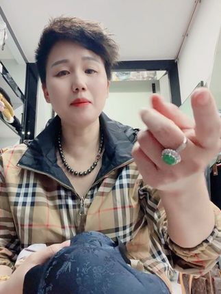 别天天焦虑这个,焦虑那个,能走路的就是好腿,能吃饭的就是好嘴,能活着的就是好人!#同城#买一送一活动 #超级好穿