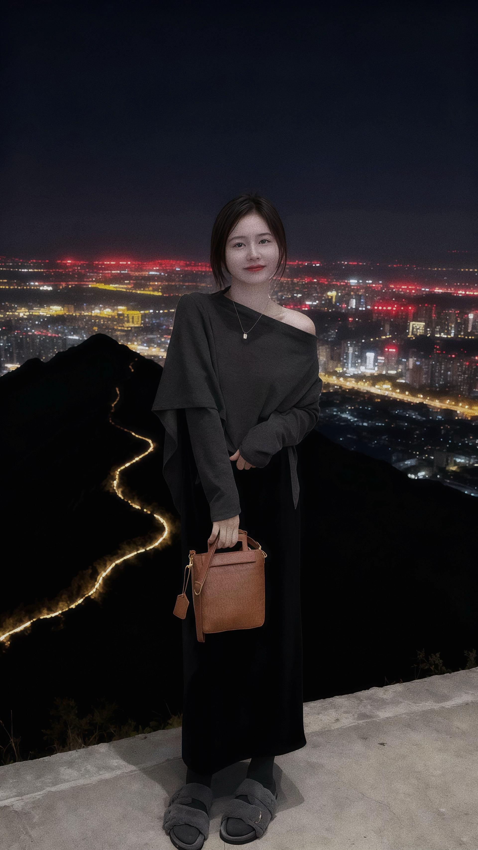 #内娱琥珀系中女的力量感 #团播都在琥珀流光摇 #爱上了贝拉风秋季夹克叠穿 #粉丝投稿秋季服装测评 #秋冬穿搭和饰品搭配来了
