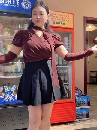 我俩心相依,爱你永相守……… #烧烤 #李好吉吉原始烧烤