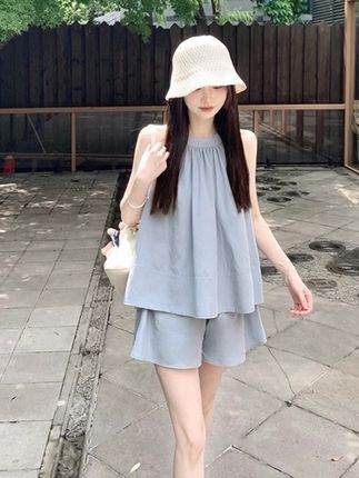 舒适亚麻套装 夏季新款无袖露肩上衣短裤清凉老钱风简约松弛感女#高级感穿搭 #夏季穿搭 #时尚洋气又减龄 #甜美穿搭