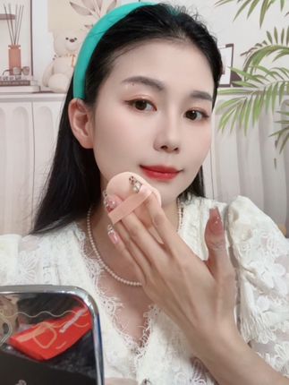 爱出油斑驳花妆的姐妹,一定要试试这款#定妆粉饼 控油持久防水防汗不脱妆,粉质细腻不卡粉#美妆好物 #平价彩妆 #不脱妆