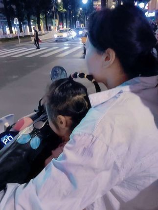小摩托不堵车 ,炸街女孩 纪录美好生活 ,