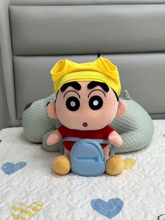 是蜡笔小新哦 #毛绒玩具#生日礼物#蜡笔小新