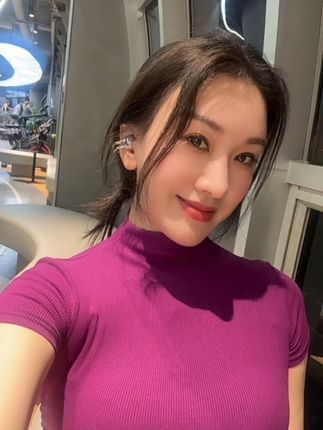 脑子只想5件事,健身,赚钱,吃好,睡饱,好心情,爱咋地咋地,我只管好自己#健身 #自律的顶端就是享受孤独
