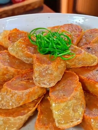 “人间至味是清欢”,这道豆皮新吃法,简单却满含家的温暖。#太好吃了#美食日常 #豆皮新吃法