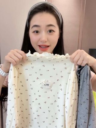 天啊,这也太温柔了~给女儿这么穿,真的太好看了,穿出去回头率满满~还特别百搭!#生女儿就是用来打扮的 #女儿控合请你慢慢长大#童装搭配每日更新#童装新款 #童装萌娃穿搭