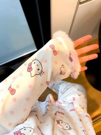 谁能拒绝这么萌的Kitty睡衣!#睡衣家居服#在家也要美美哒#面料柔软舒适#保暖又好看#便宜又好穿