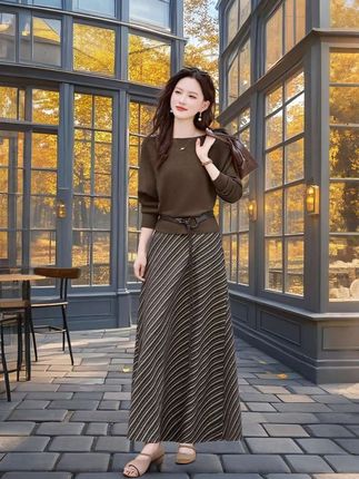 #轻奢女装 #高级感穿搭 #气质穿搭 #显瘦穿搭 #时尚穿搭 @DOU+小助手