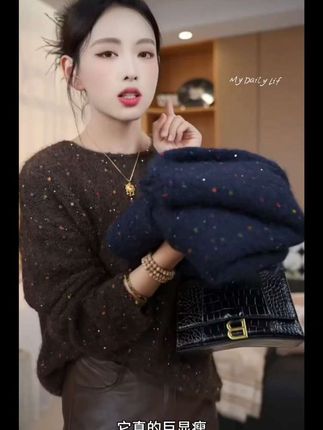 #强烈推荐 #美搭尽显女神范 #气质范 #慵懒风针织衫#谁穿谁美