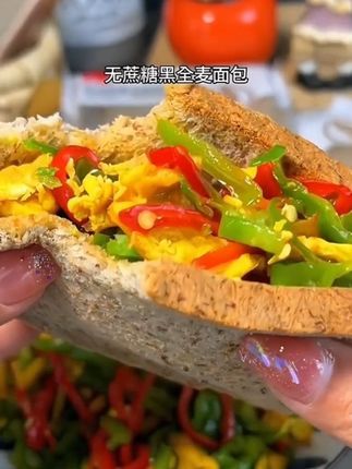 #吐司面包 #黑麦吐司面包#早餐三明治怎么做 #无限回购的宝藏单品 @DOU+小助手