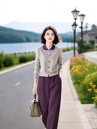 #衣韵漫步秀 #优雅气质 #减龄气质 #穿出高级感 #美爆了 俩件套,谁穿谁好看