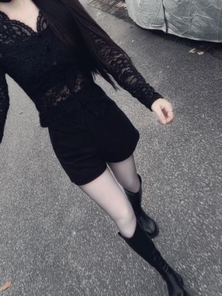 人这一生总有那么一个人,提起全是遗憾,想起满是心酸爱而不得,念而不忘#秋季穿搭 #显瘦穿搭