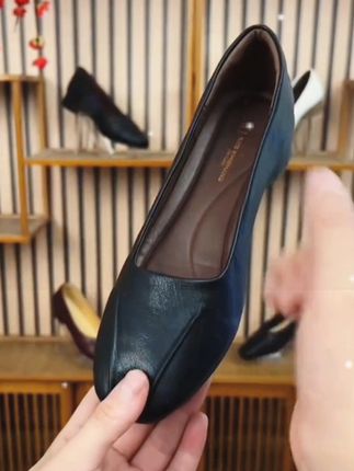 真皮法式粗跟女鞋,透气舒适软底软面,气质单鞋。#时尚美鞋 #气质单鞋 #真皮女鞋#舒适又好穿 #女鞋