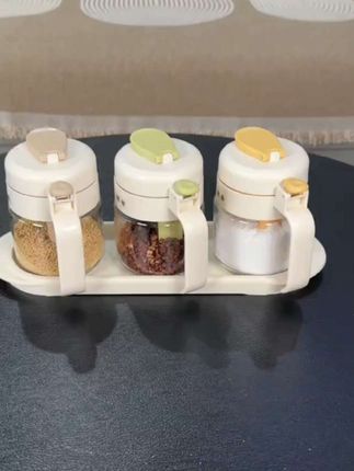 树可设计调料罐 取调料即可以用勺子,也可以用撒的,单手开盖很方便,密封性也很好,防虫防潮#调料罐 #厨房好物 #撒料罐 #树可设计 #调料盒