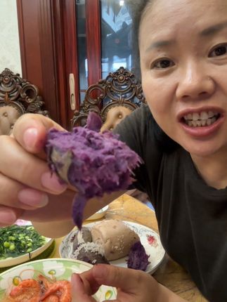 又干又粉又细腻的紫薯很香甜品质好了价格也很划算
