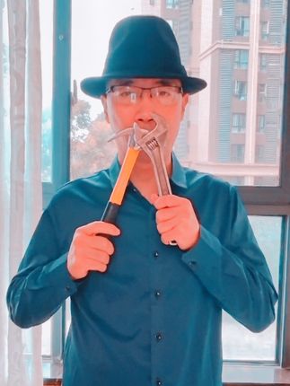 敢问莫言:您看过国家大剧院电子显示屏上的标语吗?这一天天滴! #国家大剧院 #电子显示屏 #标语 #有毛病 #大师息怒