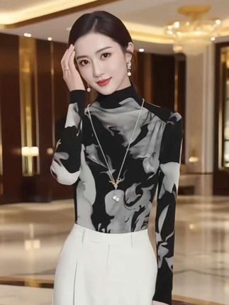 2025新款网纱打底衫:高贵显瘦,气质百搭 #百搭上衣 #上衣穿搭 #女装穿搭 #时尚气质穿搭 #减龄显瘦穿搭
