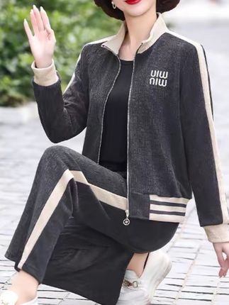 中老年妈妈春秋装时尚休闲运动服套装女外套中年上衣两三件套#外套穿搭 #显瘦搭配 #时尚气质穿搭 #运动套装穿搭 #减龄穿搭