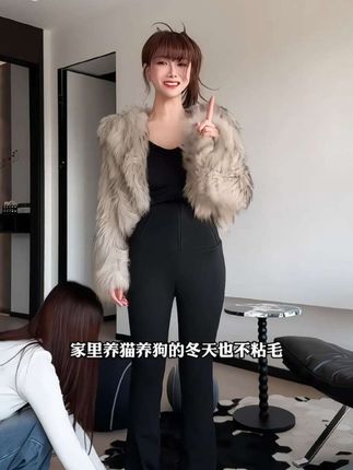秋天有这一条就够了!腰部拉链和排扣设计,一拉就收腹,内侧隐形提臀带#轻松打造蜜桃臀#内里绒毛亲肤柔软#微压设计#面料弹力大不紧绷#穿上就是显瘦 随便怎么搭都好看!