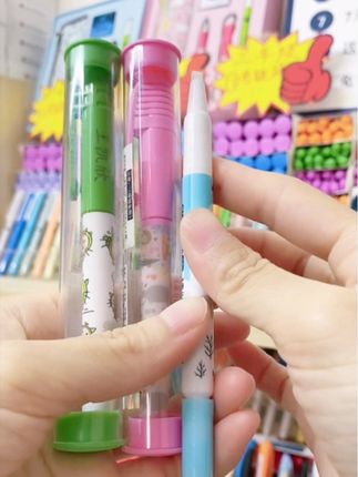 小学生速干可擦小钢笔 适合孩子小手的短杆正姿速干小钢笔,老师推荐,好用耐用。#学习用品 #文具推荐 #钢笔手写 #施耐德钢笔#三年级 @DOU+小助手
