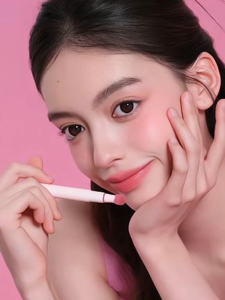 夏日元气值爆表,一眼心动的唇粉霜新色!#种草 #试色 #橘朵唇粉霜 #干唇必备#美妆