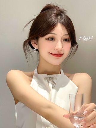 你优秀了,自然有对的人与你并肩#耳环 #仙女必备 #耳饰 #小众设计感 #时尚饰品