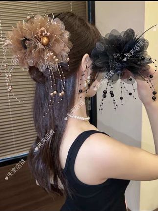 2025新款牡丹流苏春夏珠珠流苏抓夹显发量蓬松高颅顶鲨鱼夹发夹女#好物推荐🔥