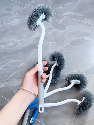 这款#马桶刷 真的太绝了!自从入手后,清洁马桶变得超轻松!它能精准覆盖马桶的每一处角落,连缝隙、拐角都不放过,真正实现无死角清洁,每次刷完马桶都锃亮如新,彻底告别清洁烦恼!#清洁刷 #实用好物#卫生间好物#清洁神器