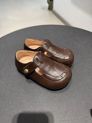 家里有女儿的.这双英伦风#小皮鞋 闭眼入.品质好到哭.#只做高品质 #公主鞋 #品质童鞋 #软底小单鞋