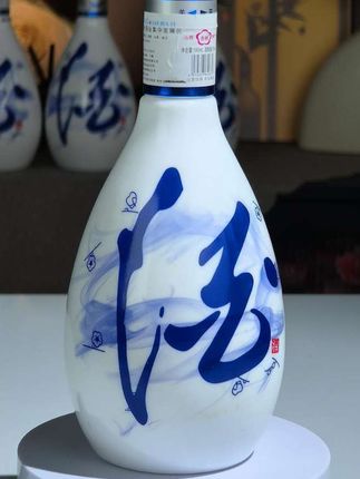 山西杏花村核心产区!小兰花瓷瓶,53度清香型,一清到底:酒线细长不辣喉,落口生津带甘凉。500ml,瓷瓶摆柜颜值棒!#白酒 #口粮酒 #好喝不贵 #好酒推荐 #纯粮酿造